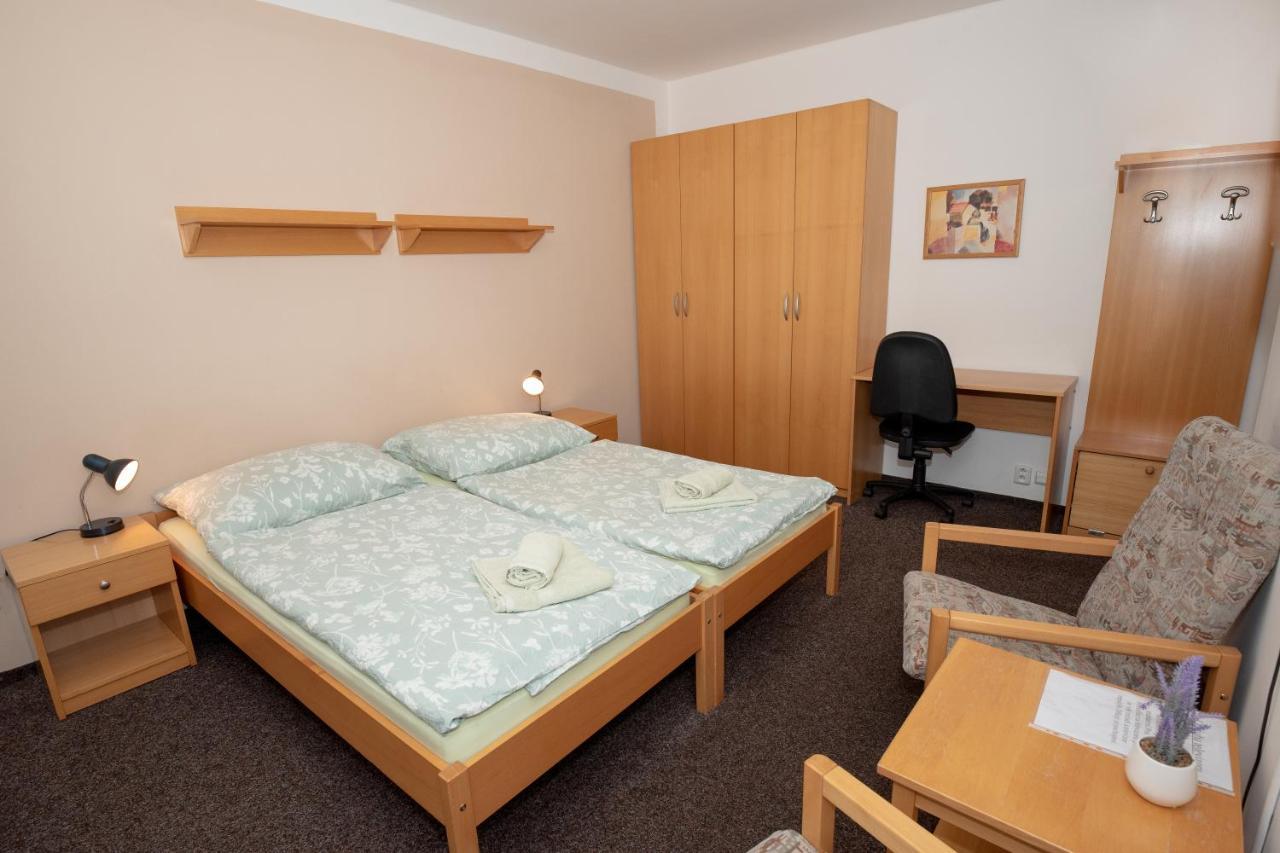 Penzion Maxim Třeboň Exterior foto